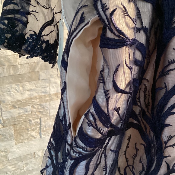 Mingda’s Elegant Evening Dress (NWT) - Picture 15 of 16